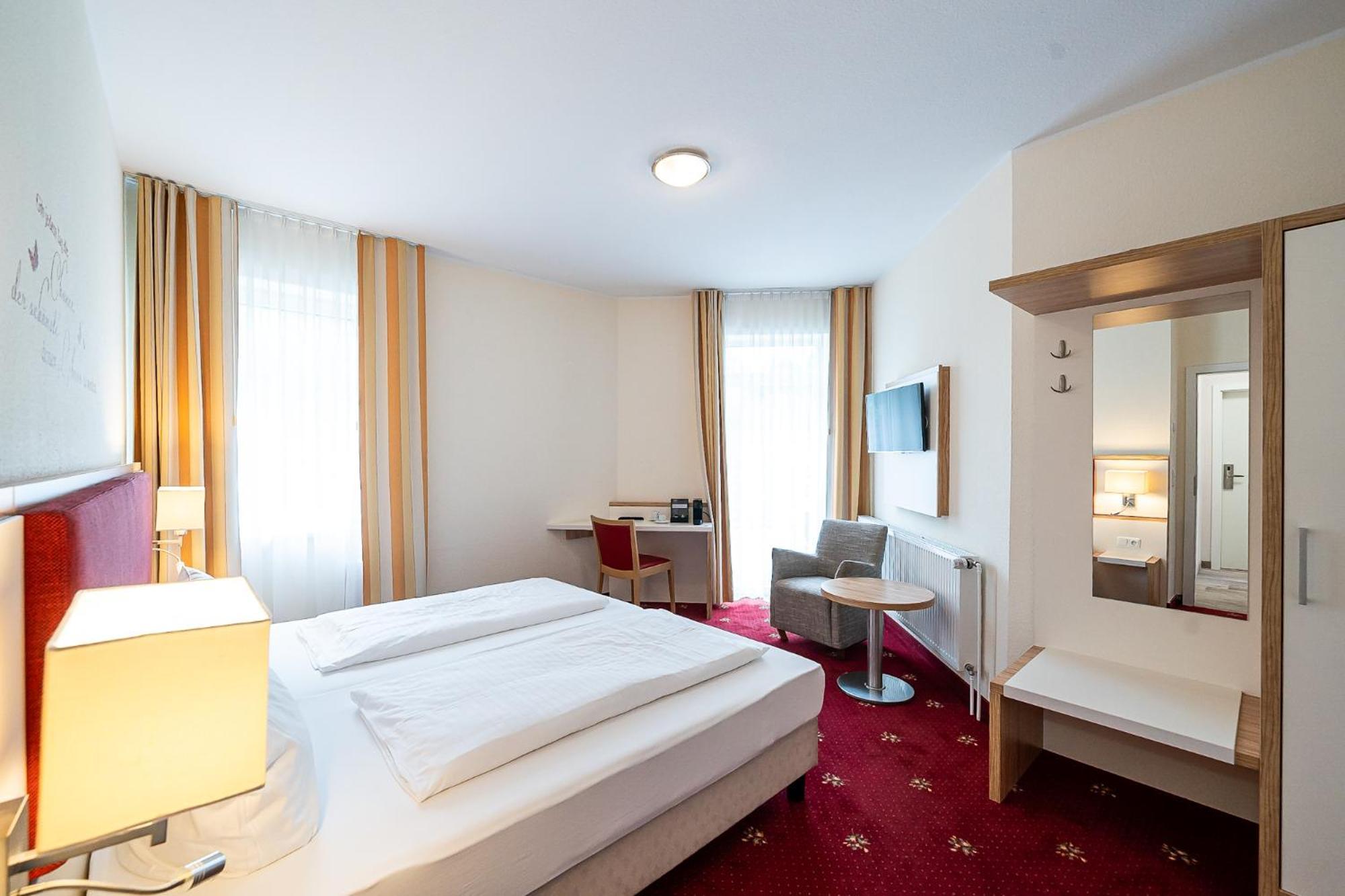 Sleepbeeone Wilhelmshaven Hotel Exterior photo